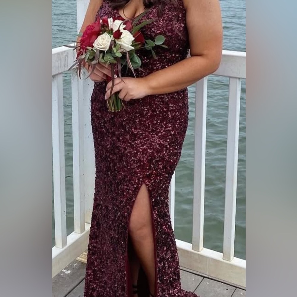 Sherri Hill Maroon Prom Dress